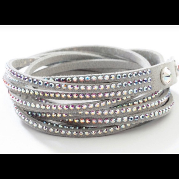 Wrap-star aurore boreale Touchstone Crystal BNIB by Swarovski over 600 crystals - Picture 1 of 2